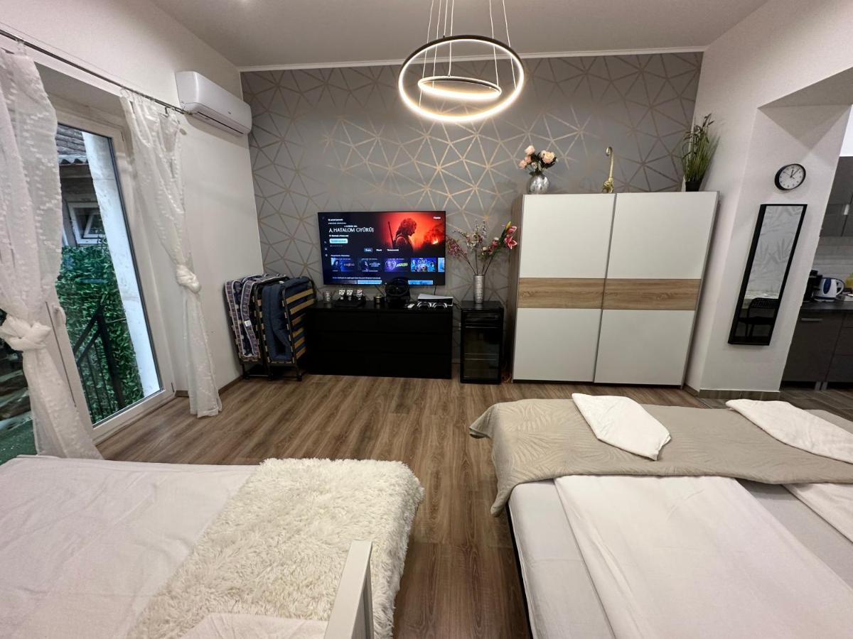 Budapest Garden Apartman Ngoại thất bức ảnh