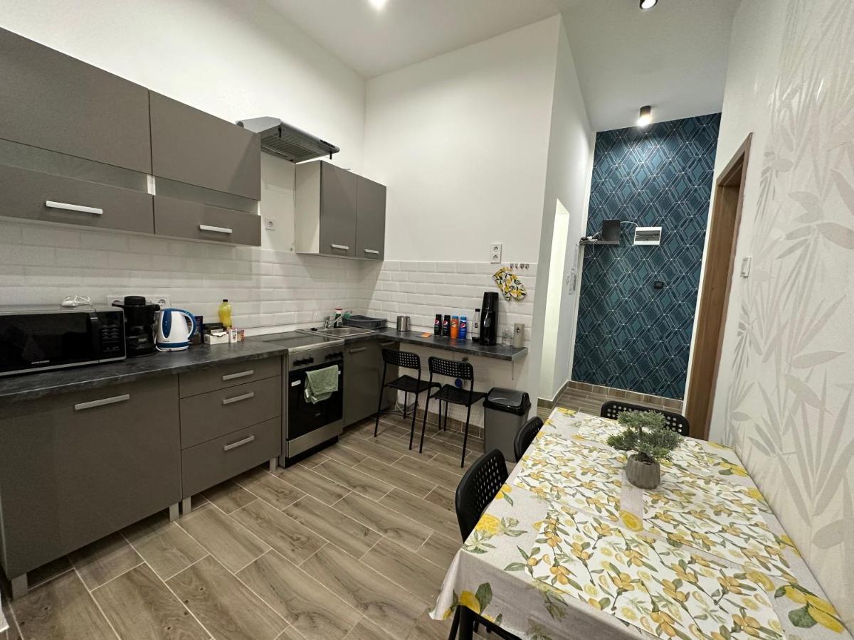 Budapest Garden Apartman Ngoại thất bức ảnh